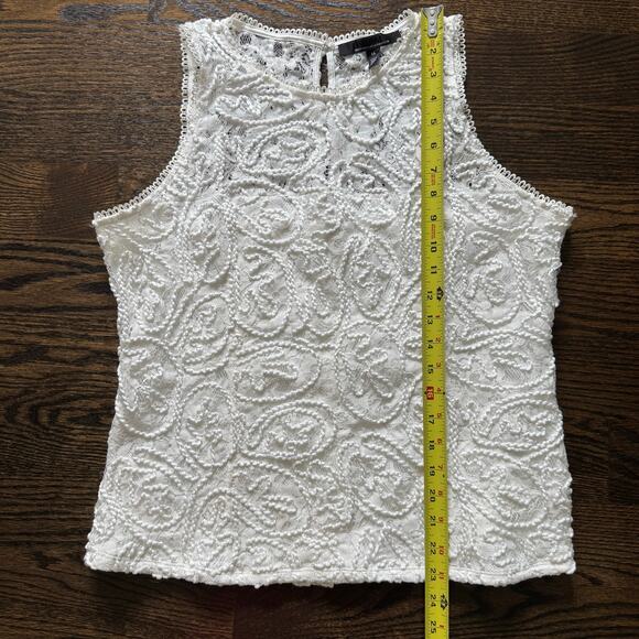 WHBM Sleeveless Blouse Lace Shell Embroidered Ecru Size 14 NEW - Picture 3 of 14